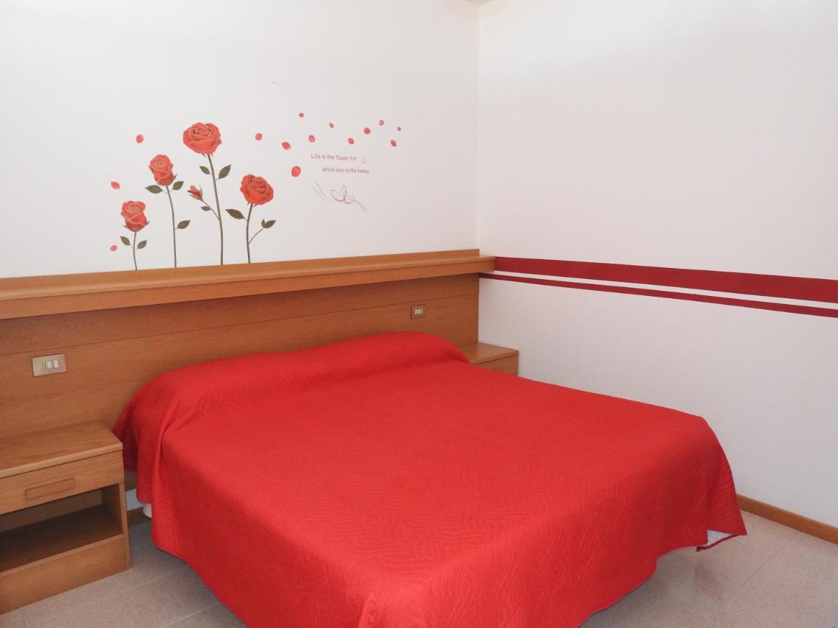 New Piccolo Residence Μαλτσεζίνε Εξωτερικό φωτογραφία